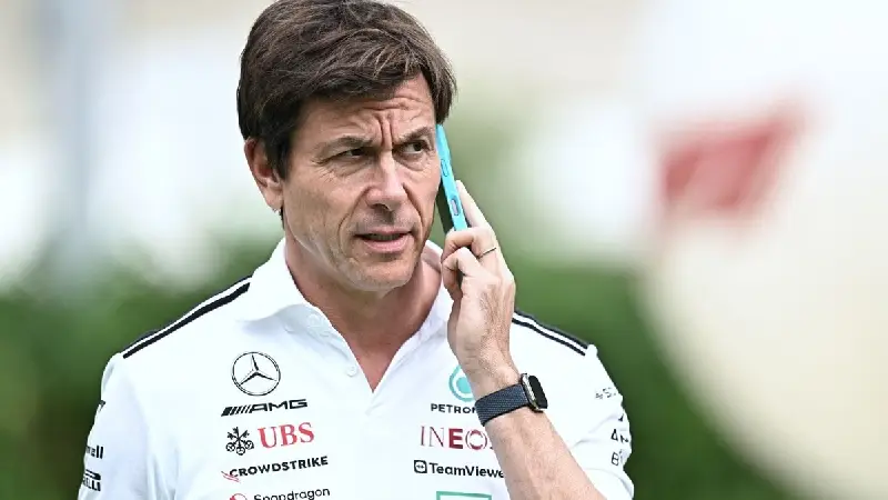 Toto Wolff verkoopt aandelen Mercedes